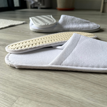 Load image into Gallery viewer, Zoe Hotel Disposable Slipper - Indoor Slipper - Zoe Home®
